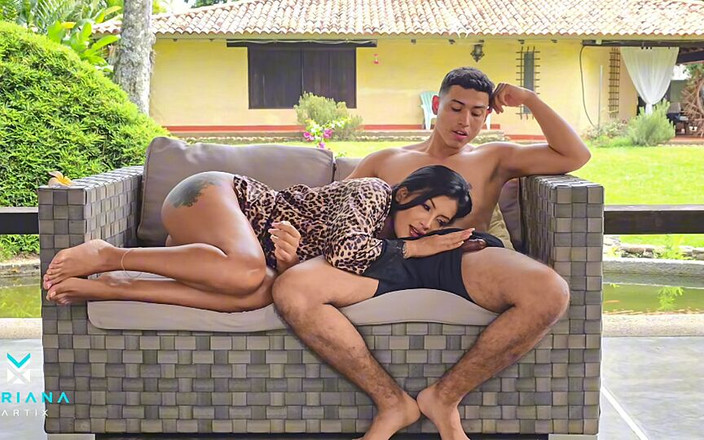 Mariana Martix: 義理の妹が映画を見ながらフェラチオで私を驚かせます - マリアナ・マルティクス&amp;エンジェル・クルス