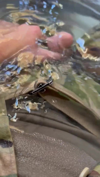 Gay Soldier Stuff: Video Kencing Pertama! Tonton Semasa Pakar Tentera Dapat Tab Mandi...