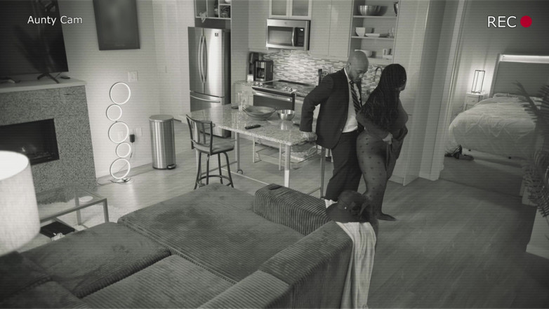 Dark Wet Dreemz: Capturada tia fodendo nas câmeras de segurança