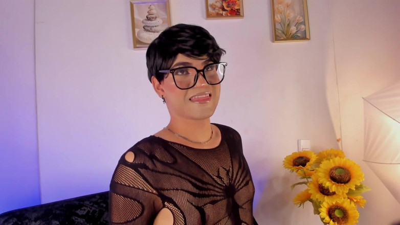 KenPrince: Femboy Ken อ่อนน้อมถ่อมตนดอกทองเต้นรําขอไก่