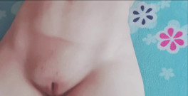 Hana Lily: Bertelanjang bogel