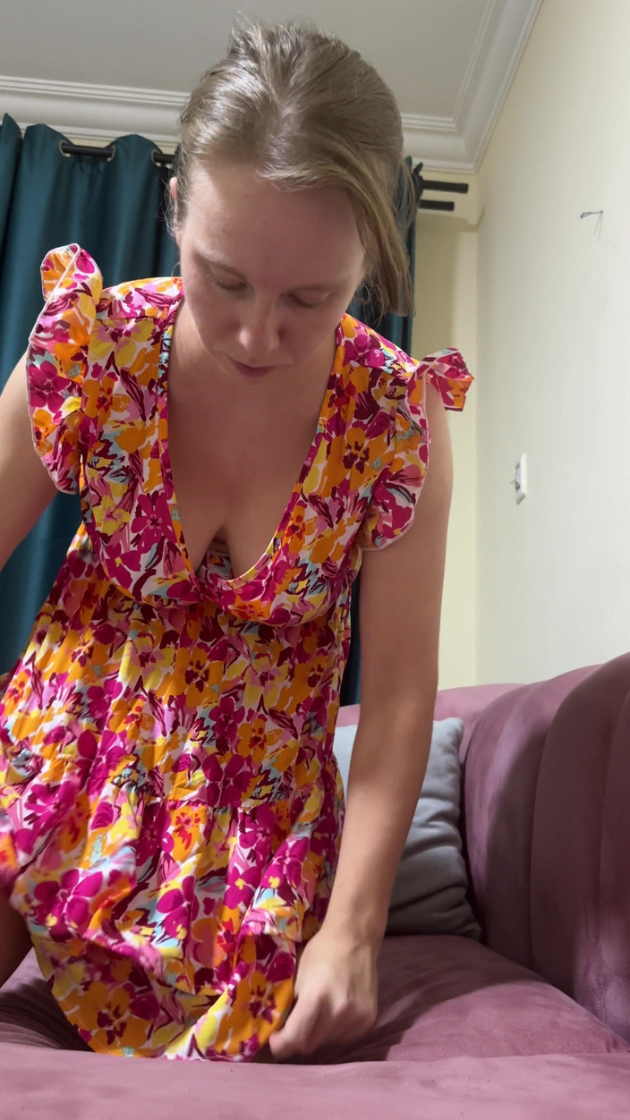 SweetLucy96: sirke ki botal meri yoni men gahraee tak ghus gee