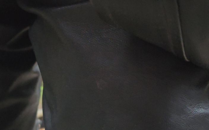Leatherman63: Am frühen morgen leder