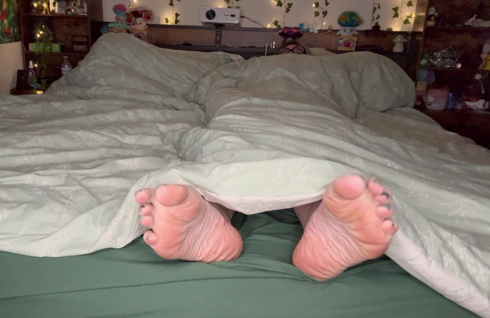 Peppermint Giantess: Uykulu boyut 16 tabanlar