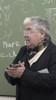 Instituto Limón Capitolo 1 L'insegnante Di Matematica Insegna a Due Compagni Di Corso a Condividere in Modo Molto Particolare