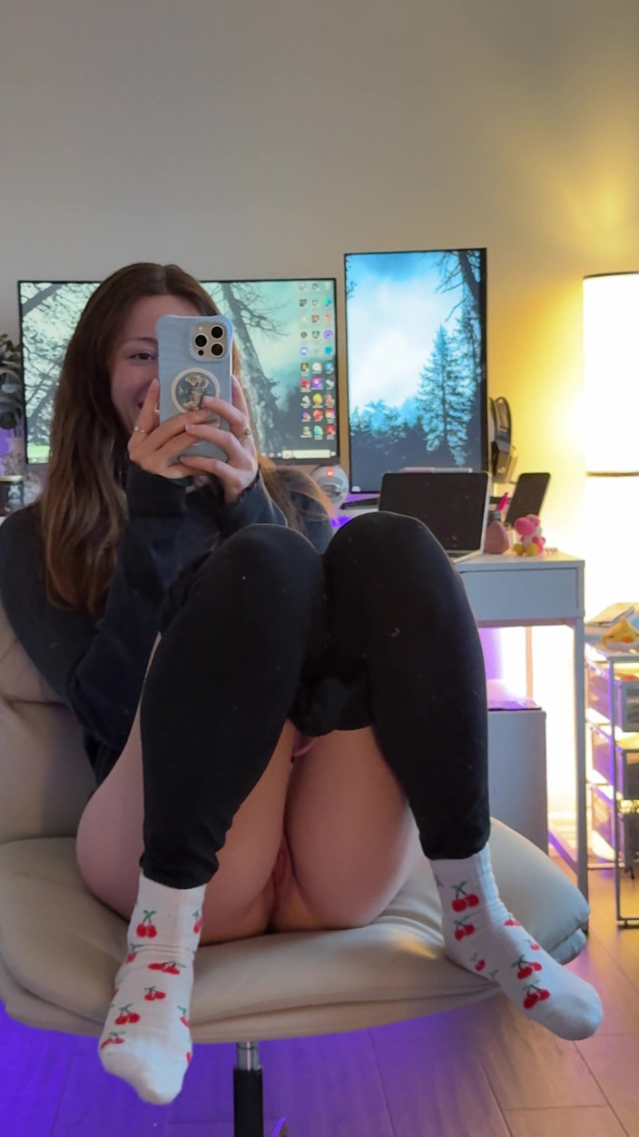 Nadia Foxx: Incepcja masturbacji!