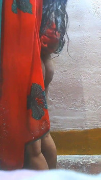 Adik ipar saree merah yang bertetek besar dikongkek oleh abang ipar