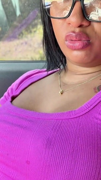 Sexy MILF Alla Disperata Ricerca Di Soldi Viene Disossata Da Un Contadino - POV