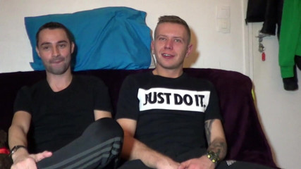 Gaybareback: Con đĩ Kosmin bị con cu XXL của Oscar Wood đụ không...