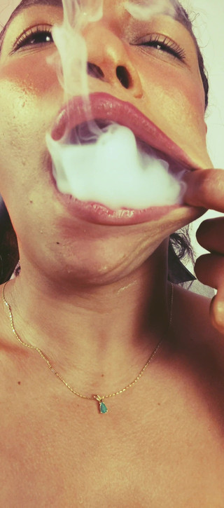 anabel693: Tôn sùng khói miệng và lưỡi