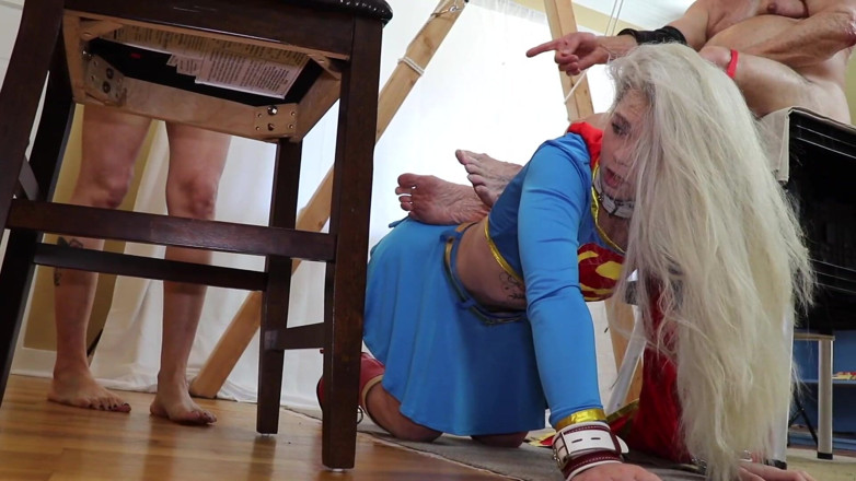 Azure Sky Films: Kay Carter-supergirl bondage spit roast deepthroat orální dívka-holka - výstřik na...