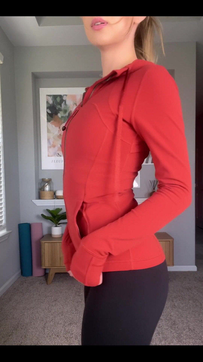 AvaZev: 君のために運動着を脱ぐよ