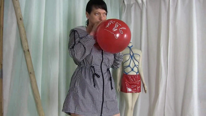 Yvette xtreme: Globo reventado