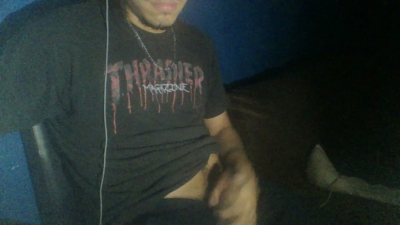 AlexAlejandro13: Luar Biasa Yang Saya Keluarkan Di Tangan Saya