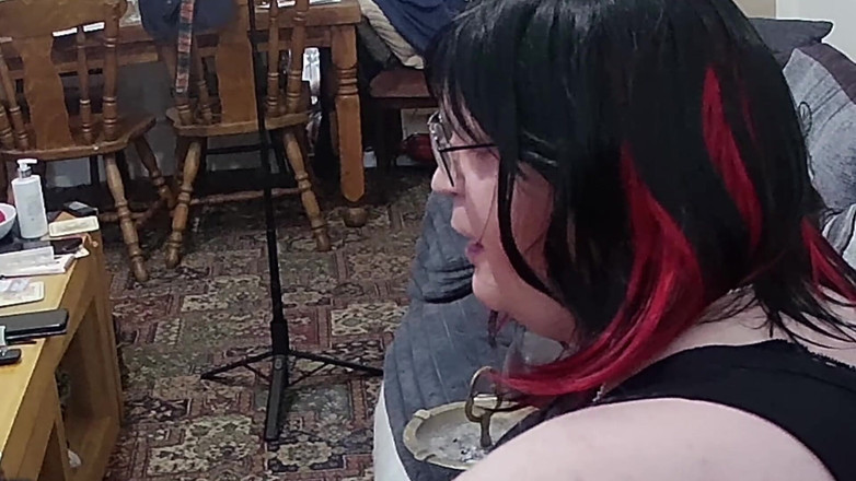 Aaexperinces trans: Bagian 1:- domina satana, booboo dan stephanie-nicole - fetish merokok, permainan sensual...