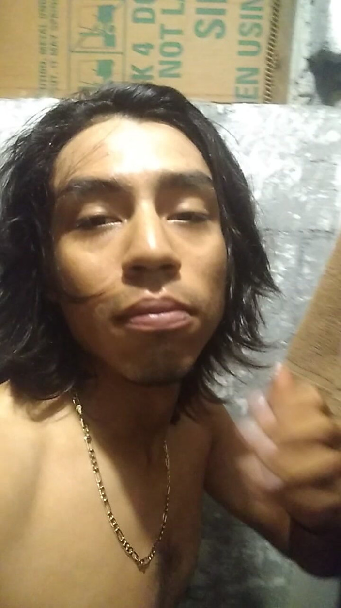 AlexAlejandro13: Im Badezimmer zu sein hält mich niemand auf