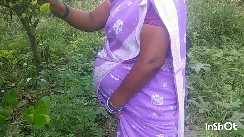 Priyanka314: Indian Outdoor Sex