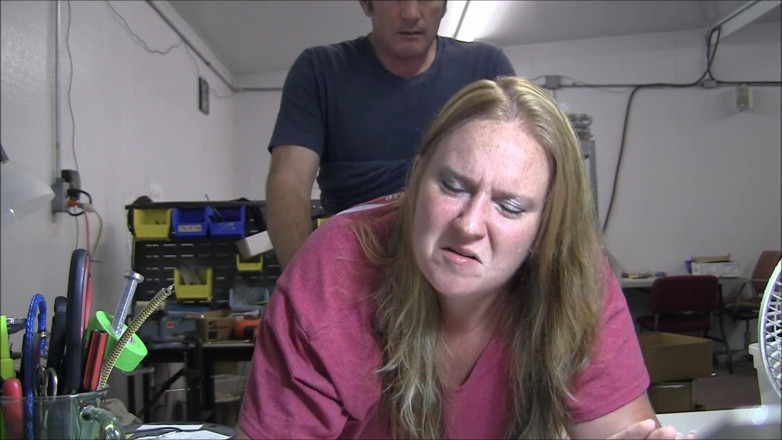 Vibra King Video: Jennifer je ošukaná přes stůl v práci