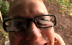 Master of porn: Éjaculation sur Glases