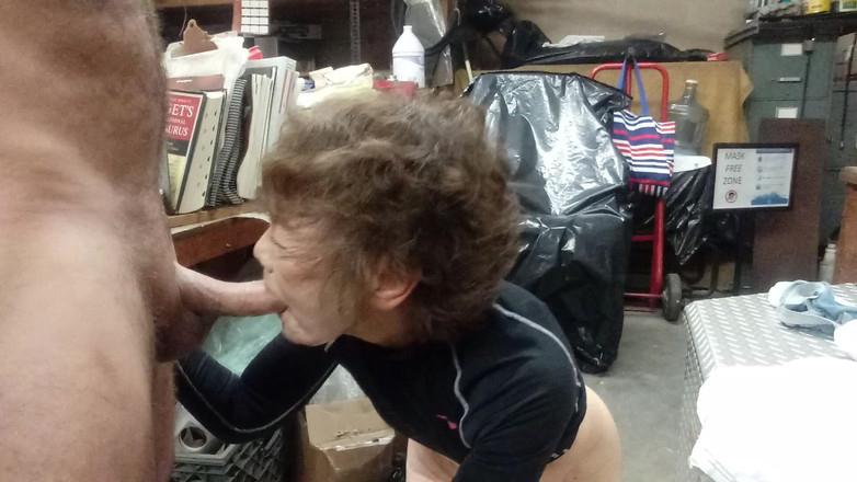 Cock Sucking Granny: Granny Loves Sucking Cock Everyday