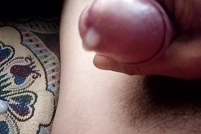 Gangbang straight: Spit Out Saliva and Left It on the Bed