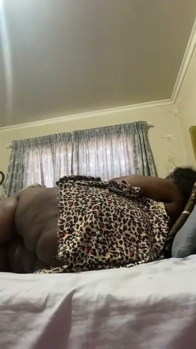 Legendary Booty Overdose: أسود SSBBW التعري القذر