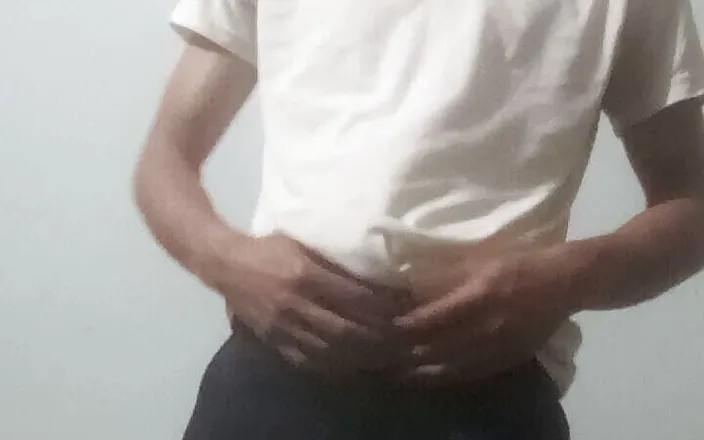 Gangbang straight: Indian Boy Naked and Doing Fingering in His Asshole with...