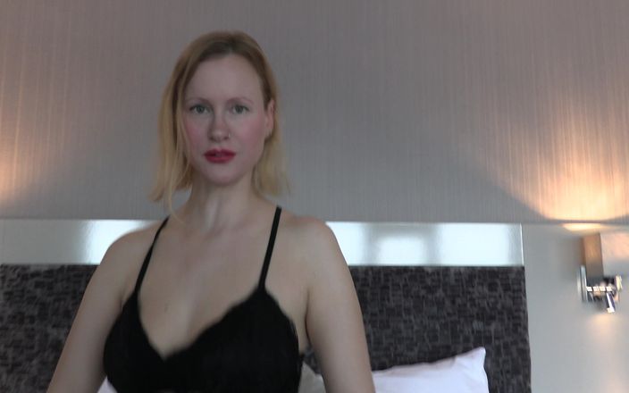 Blondehexe: Domina lässt würfel entscheiden