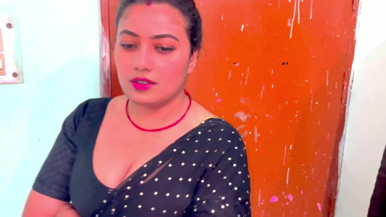 Hotty_ragini: Stepmom Shared Single Bed and Made Stepson Happy, Full Hindi...