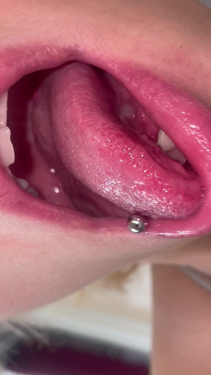 Glitterqueen1999: Tour de boca se muestra en el interior de mi...