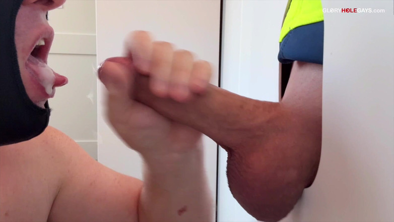 GLORYHOLEGAYS: Hetero stavební hřebec se stále vrací do gloryhole - jeho penis říká...