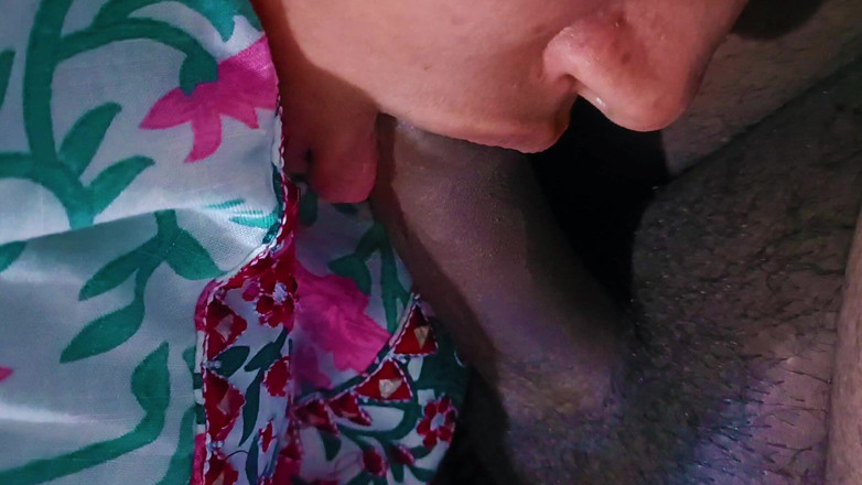 Catchybusty: Moderne ncr Desi Bhabhiji wil seks Ghop Ghop in een...