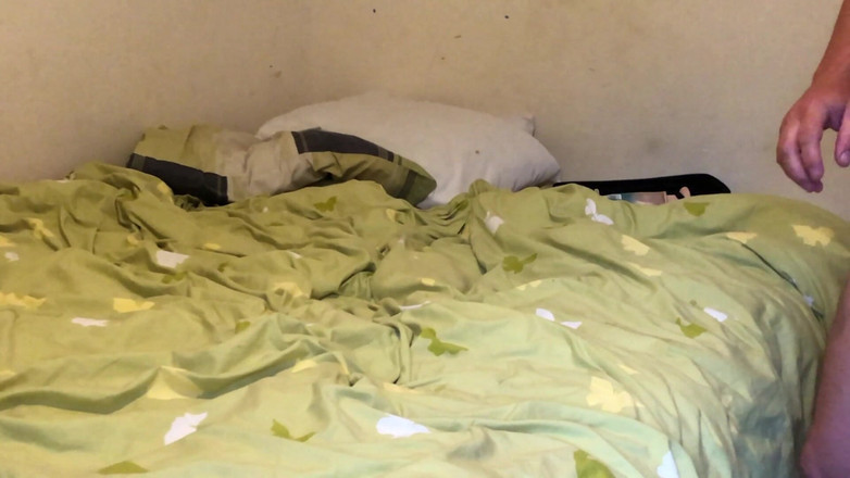 Frequentmasturbation: Siyah çoraplı güzel iri güzel karıma ayak uydurmaya çalışıyorum