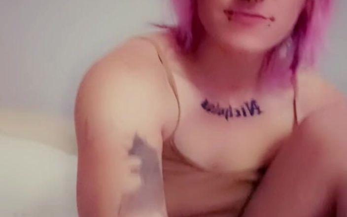 Dahmer girl: Sexy e Pierced