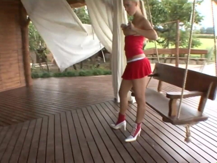 XTime Vod: Ragazze sexy succhiano grande cazzo