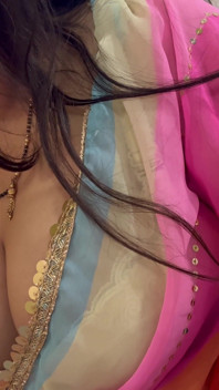 นีล นีล แอมเบอร์ ปาร์ จันด์ จาบ อาเย