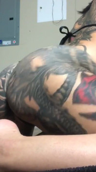 Twerking My Tatooed Ass