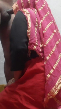 Indianca Desi Bhabhi a făcut sex cu socrul ei videoclipuri porno sexuale
