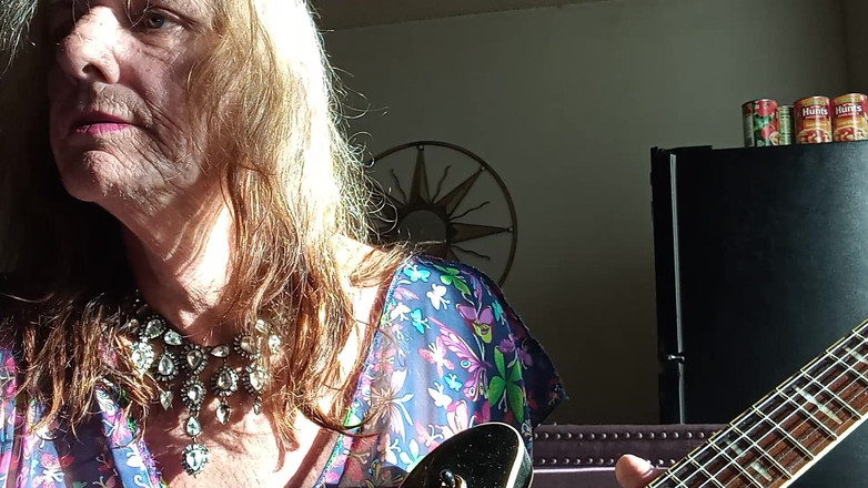 Lizzy Yum: Lizzy Yum Sfw Sd Srpen 2025 Dilating # 83 (love Bus Lords of Acid)