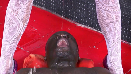 Deutschland porn: Cougar loves big black cock