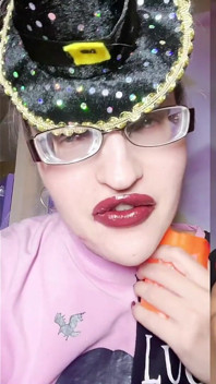 Sissy poslouchám, jak si vezmu jeho manželství od Findom Goaldigger