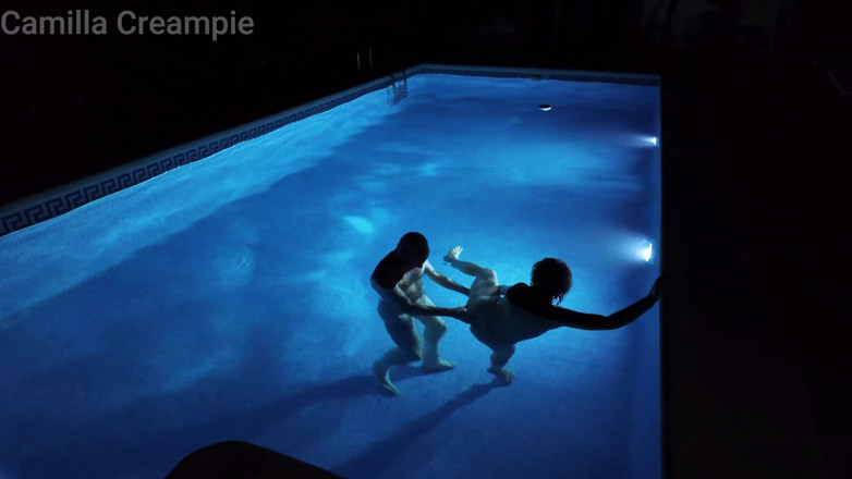 Camilla Creampie: Night Time Fucking and Creampie in the Pool