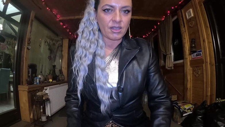 MilfyCalla: Shiny Leather Fetish - Cameltoe, Dirty Talk &amp; Intense Orgasm 307