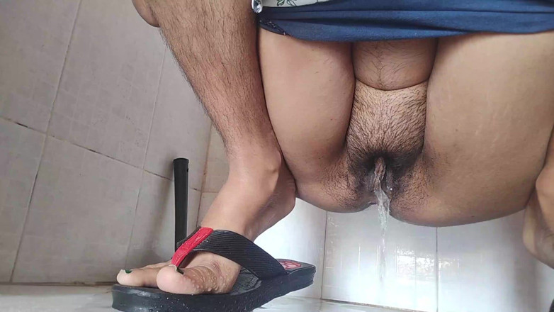 Yourdidipriya: Best ever pissing video compilation of stepsister