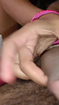 Un mari infidèle baise sa femme de ménage dans la chambre Oyo après qu’il a connu la vérité