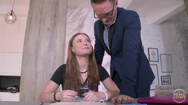 Teen Mega World: Studia kurwa - upychanie studenta
