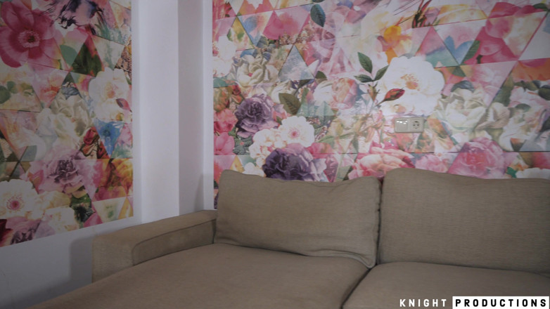 KnightProductions: Maya Rose knulla leksak fransk undergiven slampa