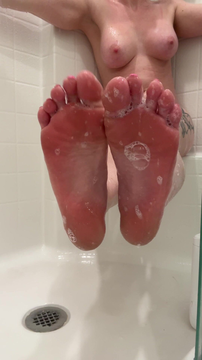 Naughty Talulah: Solo Foot Worship