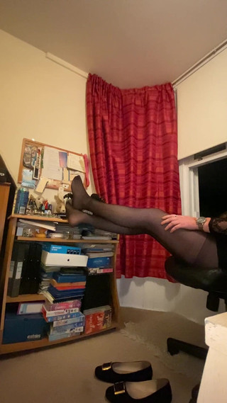 Ava Maxwell: Ava Maxwell Halloween Menyembah Kaki Pantyhose Pejabat Joi