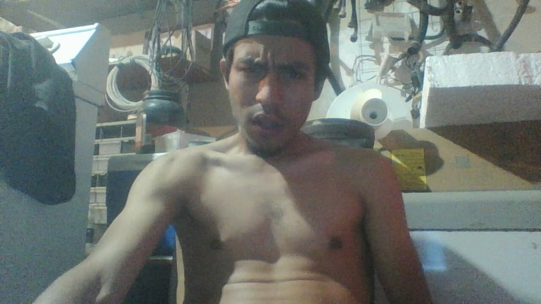 AlexAlejandro13: Off Shirt